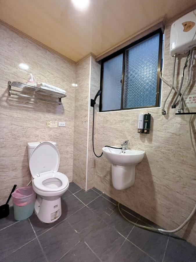 Fengchia Fun House Διαμέρισμα Ταϊχούνγκ Εξωτερικό φωτογραφία